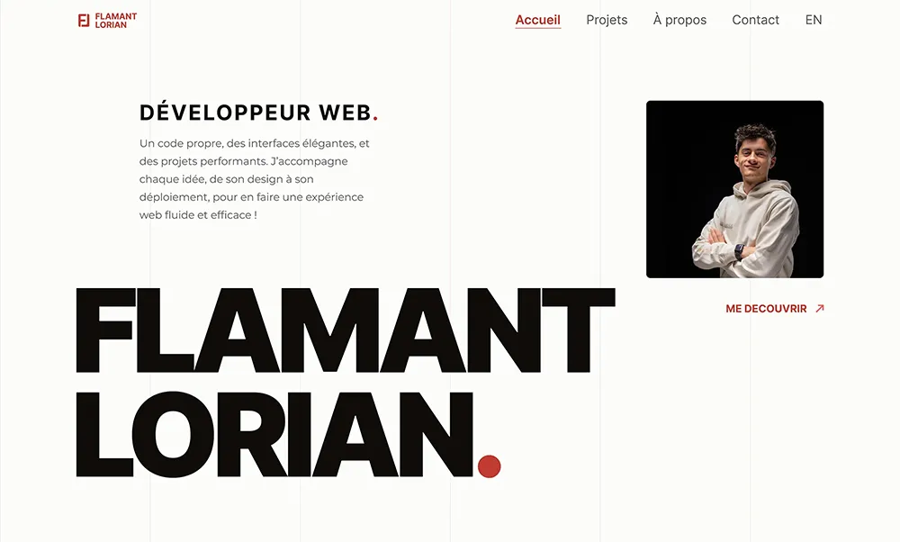 Capture d'écran de la page d'accueil de mon site portfolio